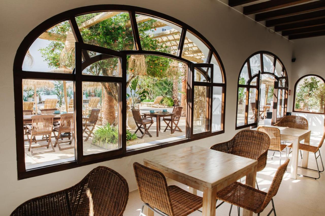 La Bohemia Del Rio Boutique Hotel - Adults Only Santa Eularia des Riu Luaran gambar